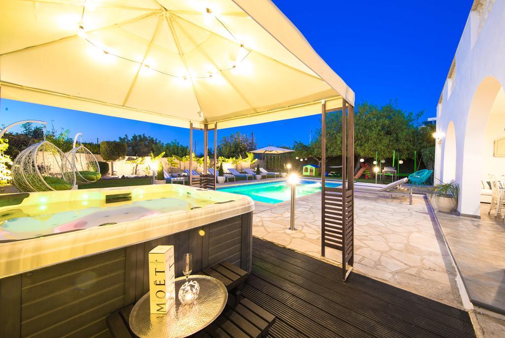 Villa Jaimi เปเยีย ภายนอก รูปภาพ